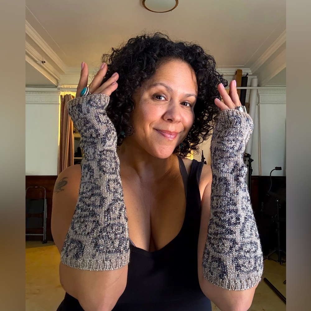 Stylish Knit Arm Warmers
